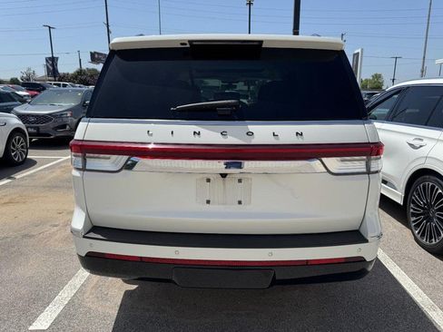 Used 2022 Lincoln Navigator Black Label AWD/4WD image 3