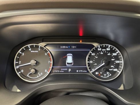 Used 2023 Nissan Rogue SV image 28