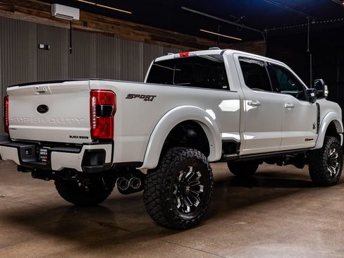 Used 2024 Ford F250 Lariat w/ Lariat Ultimate Package AWD/4WD image 8