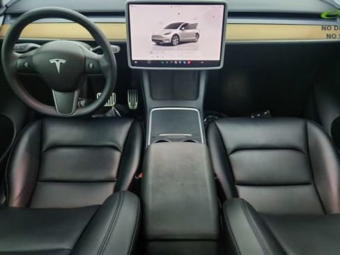 Used 2022 Tesla Model Y Long Range AWD/4WD image 87