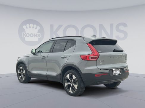New 2026 Volvo XC40 B5 Plus w/ Protection Package Premier image 4