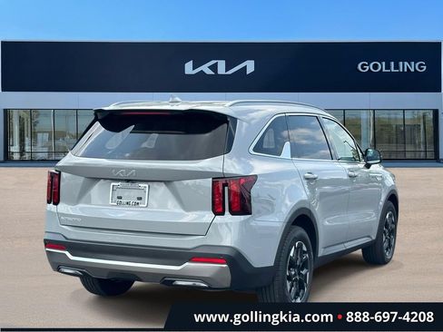 Certified 2026 Kia Sorento S FWD image 3