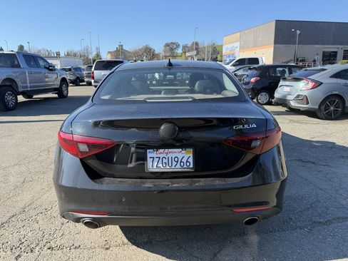 Used 2017 Alfa Romeo Giulia Ti w/ Leather Package image 4