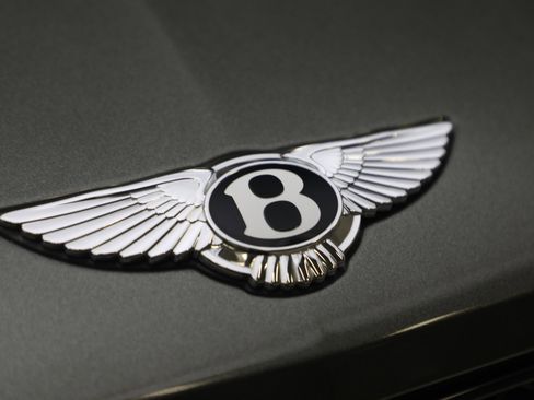 Used 2022 Bentley Bentayga image 13