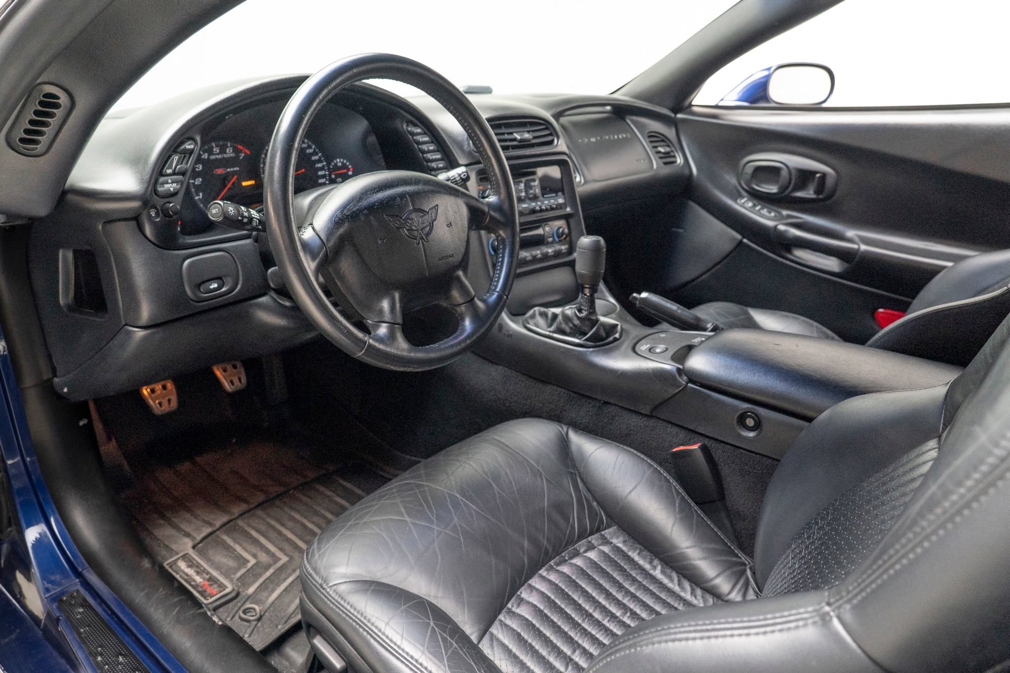 Used 2004 Chevrolet Corvette Z06 w/ Z06 Preferred Equipment Group RWD image 14