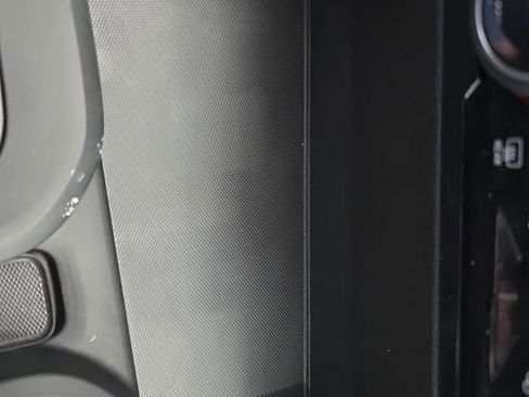 Used 2025 Chevrolet Silverado 1500 LT image 29