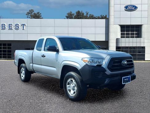 Used 2021 Toyota Tacoma SR AWD/4WD image 9
