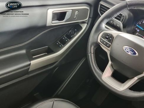Used 2021 Ford Explorer XLT w/ Equipment Group 202A AWD/4WD image 34