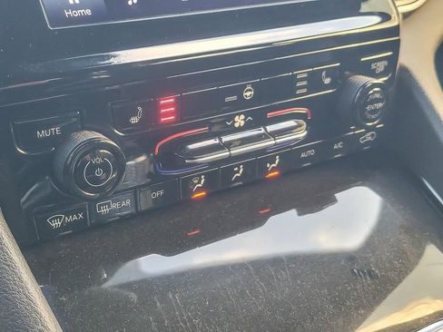 Certified 2022 Jeep Grand Cherokee Altitude image 17