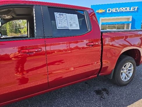Used 2021 Chevrolet Silverado 1500 LT AWD/4WD image 15