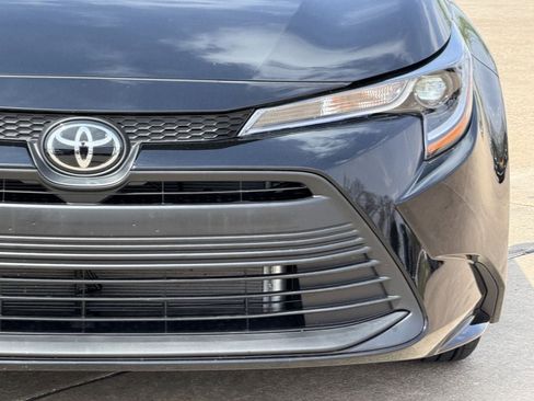 Certified 2026 Toyota Corolla LE image 4