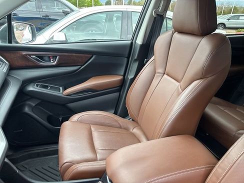 Used 2023 Subaru Ascent Touring AWD/4WD image 5
