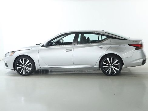 Used 2020 Nissan Altima 2.5 SR image 38