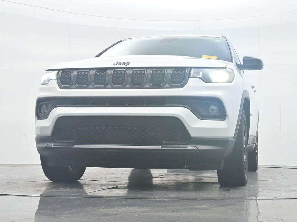 Used 2023 Jeep Compass Latitude AWD/4WD image 26