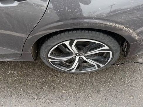 Used 2024 Volvo S60 B5 Core image 11