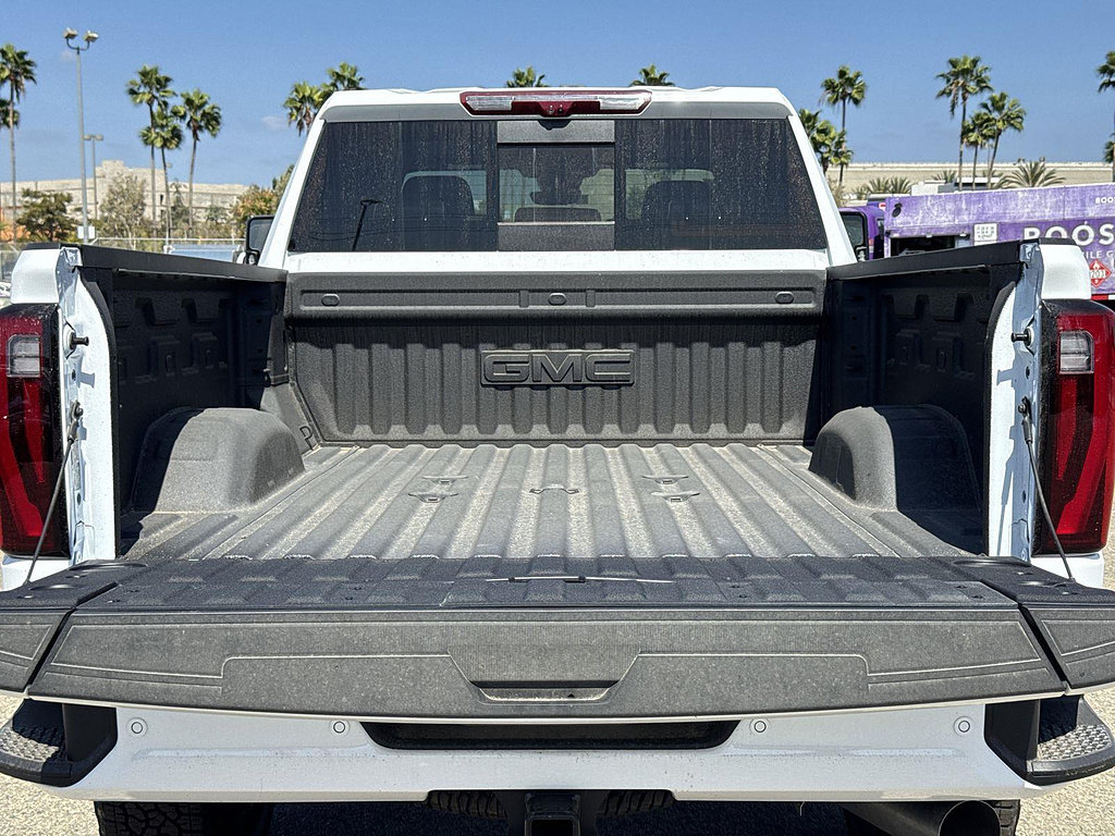 New 2026 GMC Sierra 2500 Denali Ultimate w/ Max Trailering Package AWD/4WD image 3