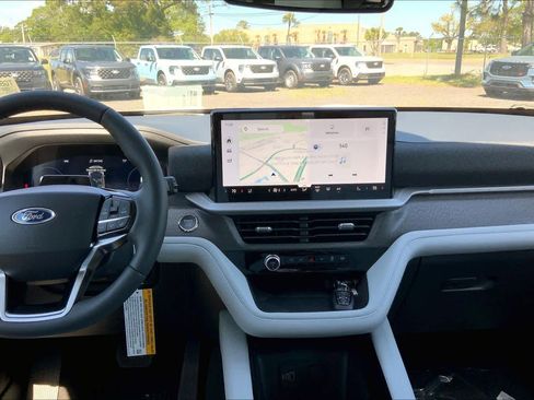New 2026 Ford Explorer Platinum AWD/4WD image 6