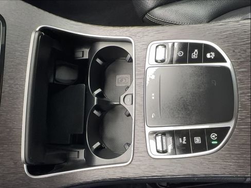 Used 2022 Mercedes-Benz GLC 300 4MATIC w/ AMG Line image 42