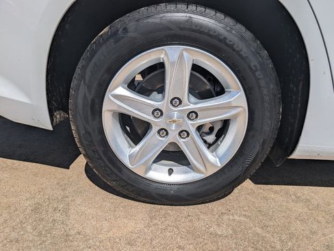 Used 2024 Chevrolet Malibu LS FWD image 11