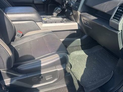 Used 2018 Ford F150 Raptor w/ Equipment Group 802A Luxury image 6