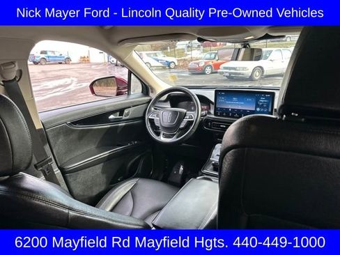 Used 2022 Lincoln Nautilus AWD w/ Premium Package image 16