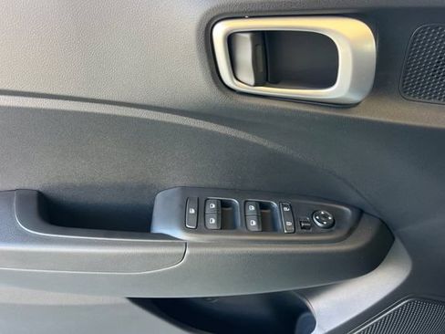 New 2026 Hyundai Venue SEL FWD image 10