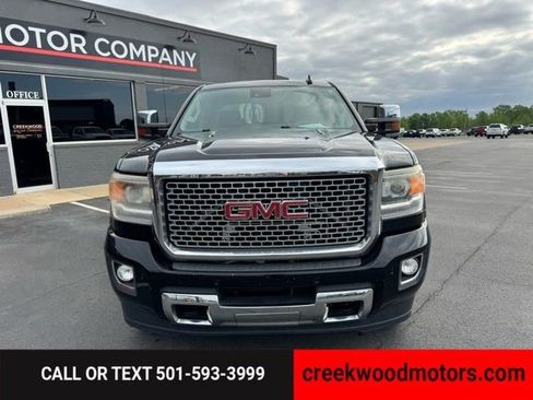 Used 2015 GMC Sierra 2500 Denali w/ Duramax Plus Package image 15