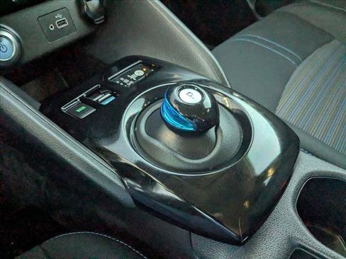 Used 2019 Nissan Leaf SV Plus w/ SV Plus Technology Package image 11