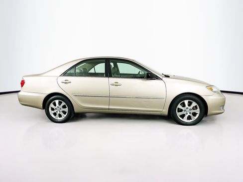 Used 2006 Toyota Camry XLE FWD image 10
