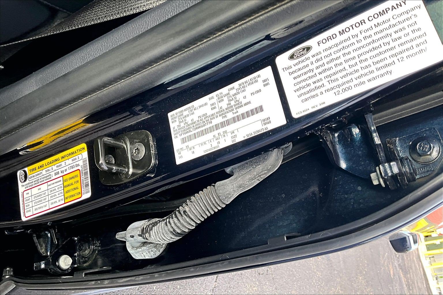 Used 2024 Ford F150 Lightning Lariat AWD/4WD image 36