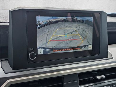 Certified 2025 Toyota Tacoma SR5 AWD/4WD image 13