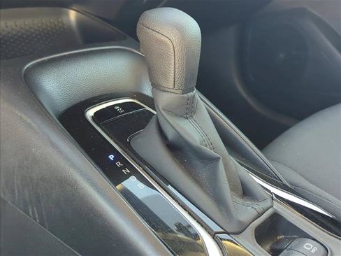 Used 2020 Toyota Corolla LE w/ Carpet Mat Package (TMS) FWD image 20