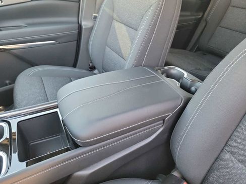 New 2026 Chevrolet Traverse LT w/ Enhanced Driving Package FWD image 24