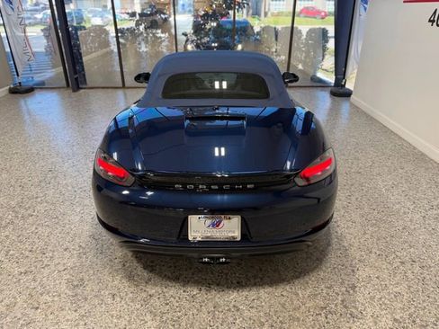 Used 2018 Porsche 718 Boxster RWD image 40