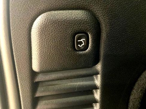 Used 2019 Jeep Grand Cherokee Overland image 37