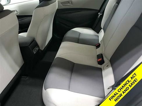 Used 2025 Toyota Corolla LE w/ Convenience Package FWD image 16