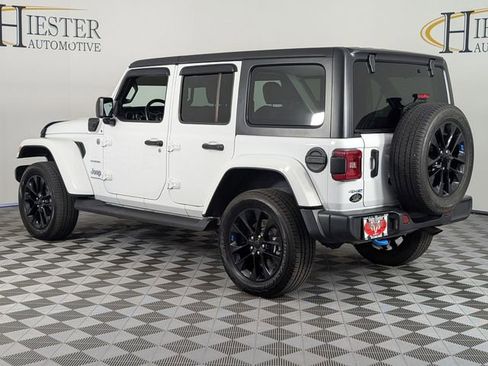 Used 2023 Jeep Wrangler Unlimited Sahara w/ Cold Weather Group image 5