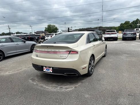 Used 2018 Lincoln MKZ Select w/ Technology Package AWD/4WD image 21