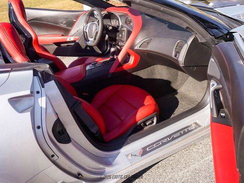 Used 2015 Chevrolet Corvette Z06 w/ 3LZ Preferred Equipment Group image 39