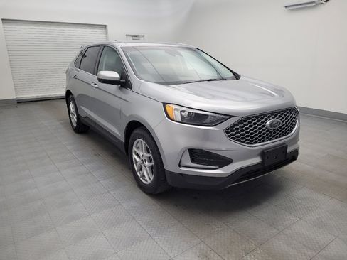Used 2024 Ford Edge SEL AWD/4WD image 13