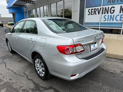 Used 2013 Toyota Corolla LE FWD image 13