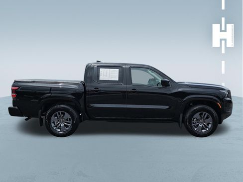 Used 2026 Nissan Frontier SV w/ SV Convenience Package RWD image 3