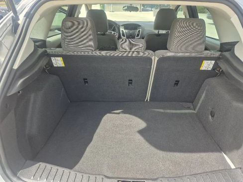 Used 2013 Ford Focus SE FWD image 20