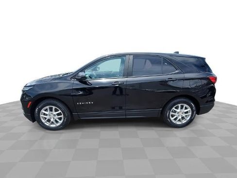 Used 2023 Chevrolet Equinox LS w/ LS Convenience Package FWD image 1