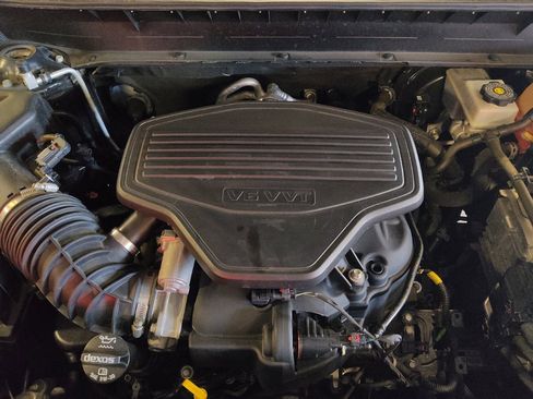 Used 2021 GMC Acadia SLT AWD/4WD image 30