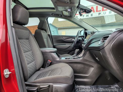Used 2021 Chevrolet Equinox LT image 30