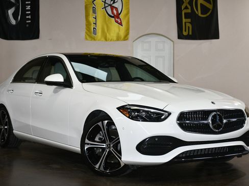 Used 2023 Mercedes-Benz C 300 Sedan image 3