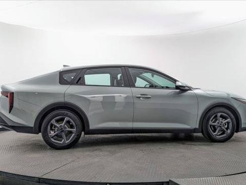 Used 2026 Kia K4 FWD image 9