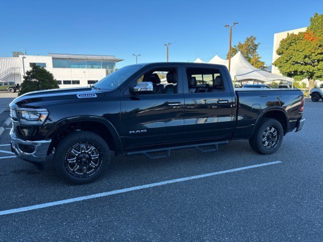 Used 2022 RAM 1500 Laramie AWD/4WD image 1