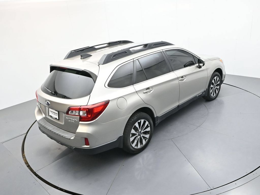 Used 2017 Subaru Outback 3.6R Limited AWD/4WD image 30